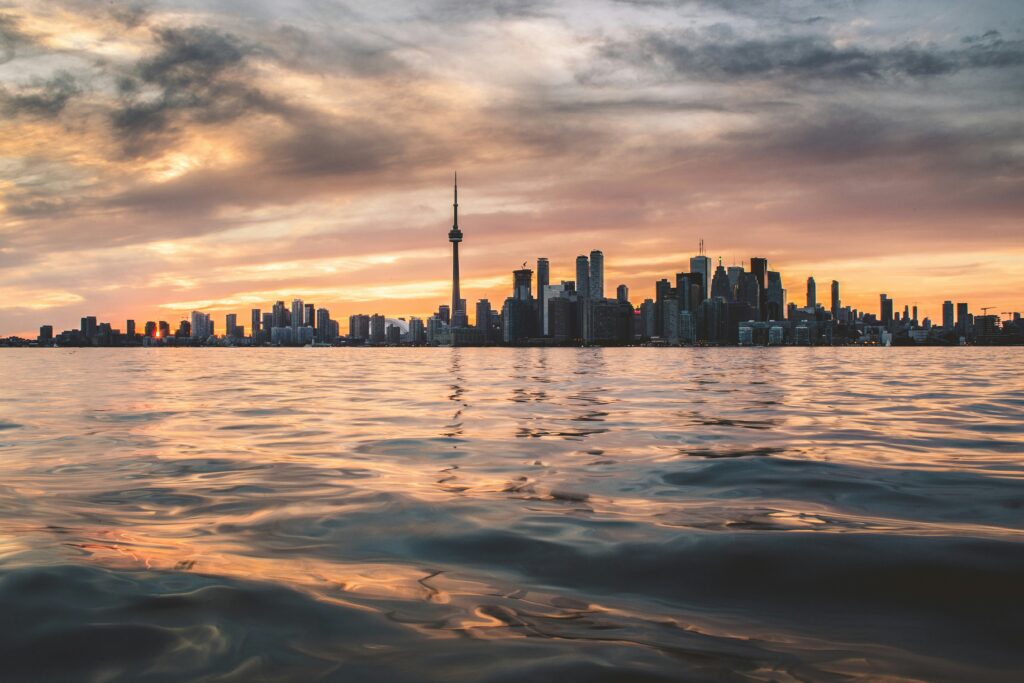 Picture of Toronto skyline in the summer.