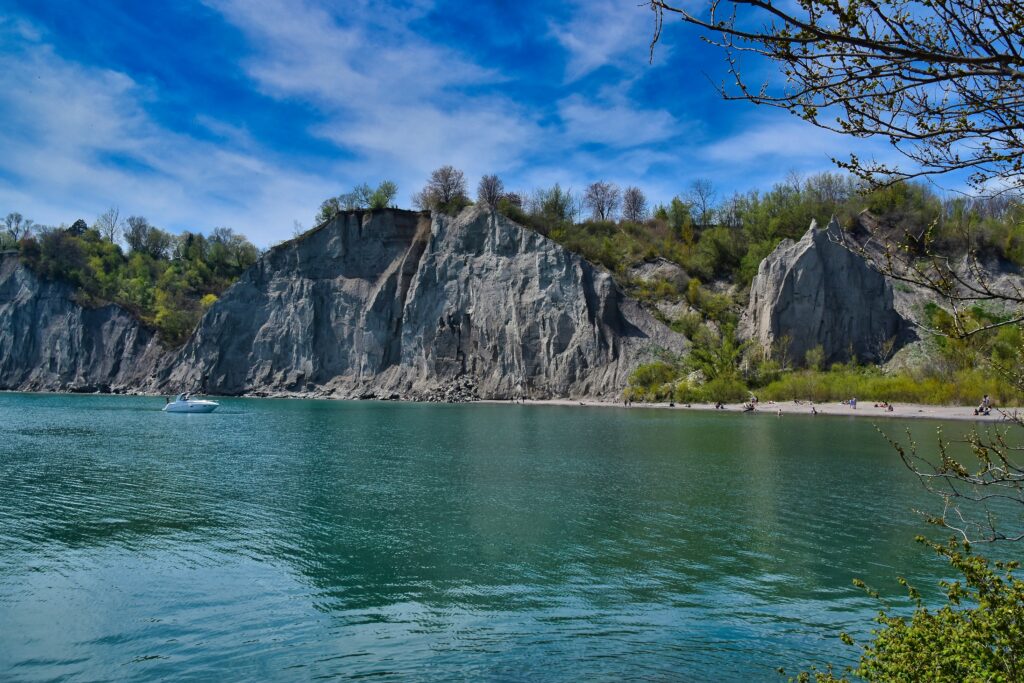 Picture of Scarborough Bluffs in the summer.