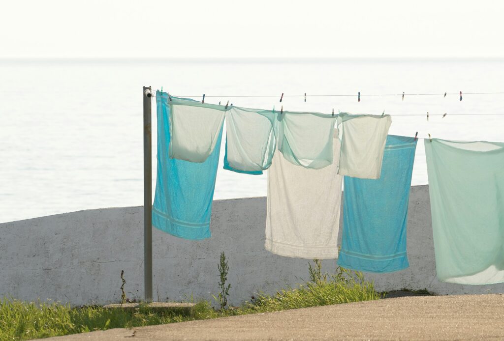 Picture of towels being air-dried.