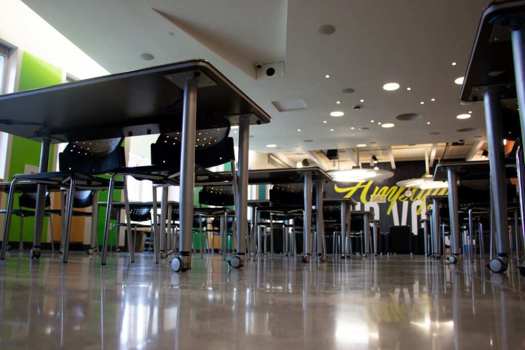 the IGNITE lounge with chairs and desks set up.